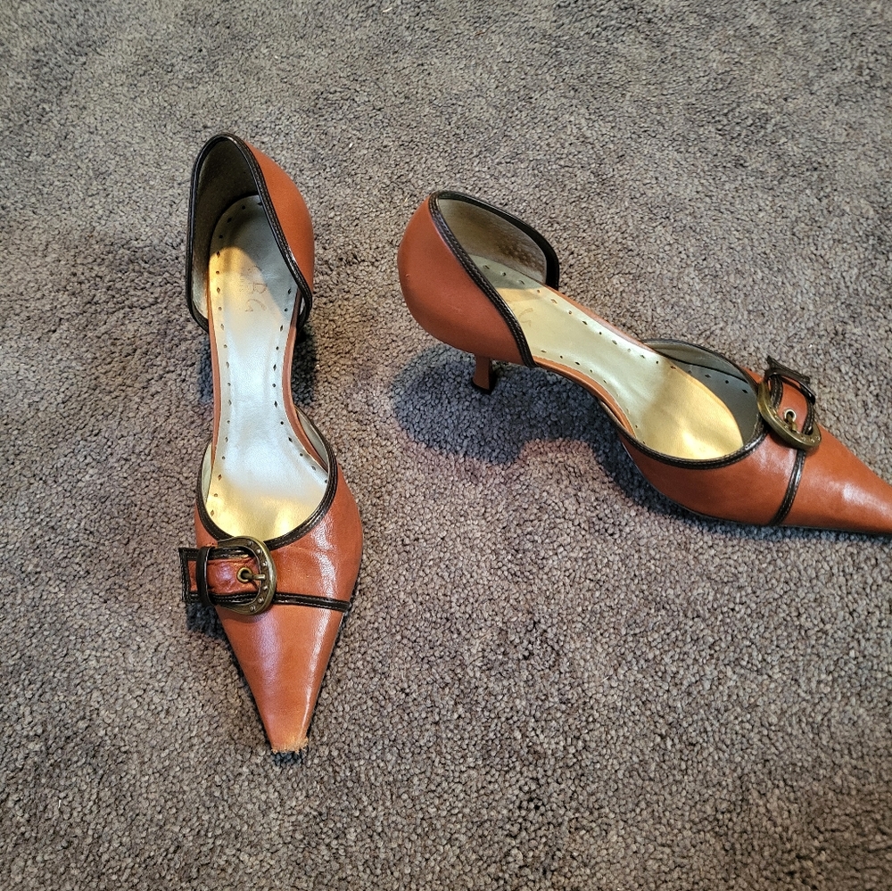 Shoes - Picture 2 of 2